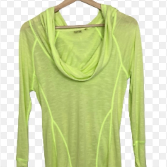 All shirrred up lightweight hoodie by Zella - Picture 2 of 6